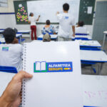 Taxa de analfabetismo entre pessoas com 15 e 60 anos registra nova redução em Sergipe