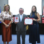 Presidente do Sistema Fecomércio-SE recebe “Selo Amigo da Mulher” do TJSE