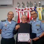 Dom Josafá recebe Medalha do Mérito Alferes Tiradentes da Polícia Militar de Sergipe