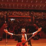 Petrel volta ao palco do Teatro Tobias Barreto pela terceira vez para abrir espetáculo em homenagem à Legião Urbana