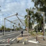 Montagem da estrutura: Pré-Caju 2026 já começou a tomar forma na Orla de Atalaia 